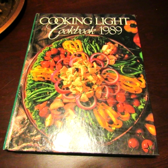 🥧🥣🍮 Vintage "Cooking Light Cookbook 1989" - HC - Picture 1 of 8